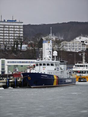 Zollkreuzer Hiddensee 01.jpg