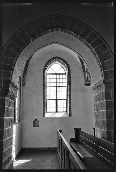 Datei:Innenraum St. Marien Strausberg.jpg